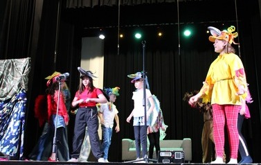 Teatr integruje 13