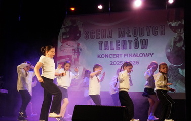 Scena młodych talent&oacute;w  4