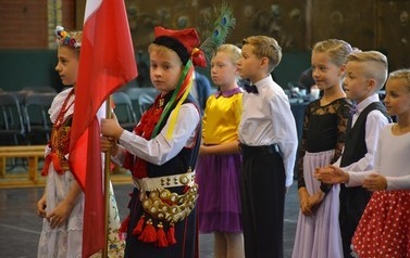 Ogólnopolski Festiwal Tańców Polskich 'Złoty Parowóz' 9