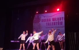 Scena młodych talent&oacute;w  9