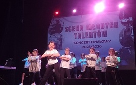 Scena młodych talent&oacute;w  15