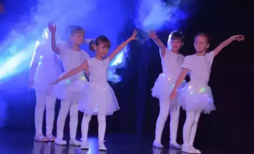 Zdjęcie do Artystyczne zmagania przedszkolak&oacute;w